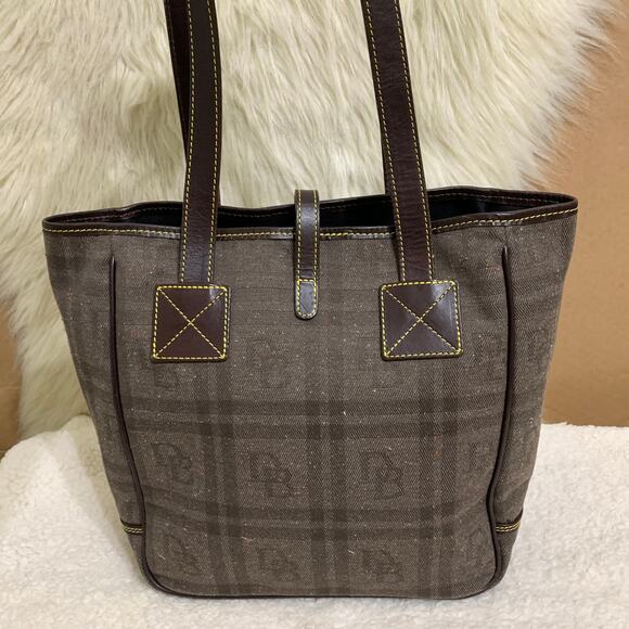 DOONEY & BOURKE Vintage N/S Expresso Plaid Canvas Logo Shopper Tote SP144 - Picture 4 of 16